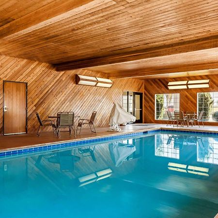 Best Western Liberty Inn Делано Экстерьер фото